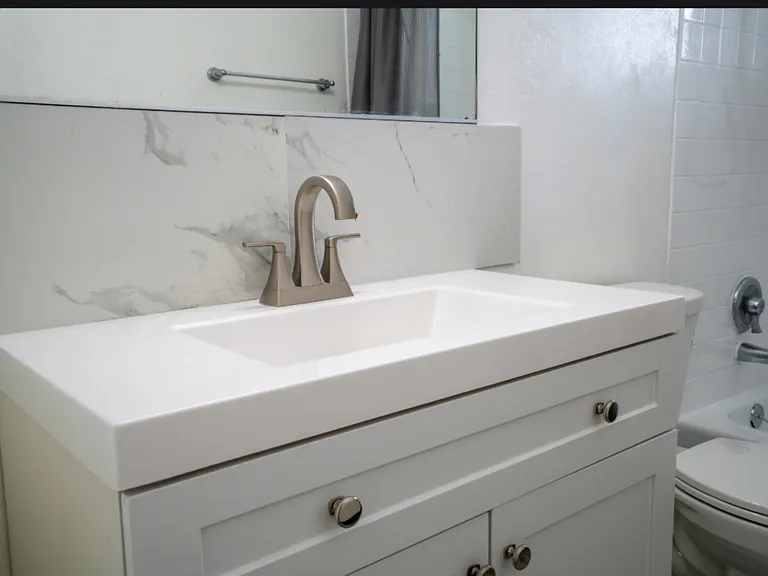 1125 N Mayfair Ave #6 — Photo 5