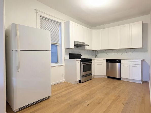 3143 S Lowe Ave APT 1