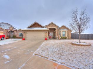 2004 Alliyah Ct, Yukon, OK 73099