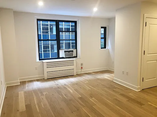 Rented by The Dermot Realty Management Company | media 29