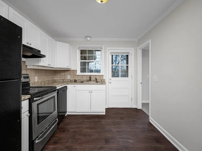 102 Jennings Dr #A — Photo 10