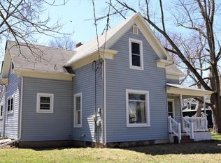 201 Howard St, Walworth, WI 53184