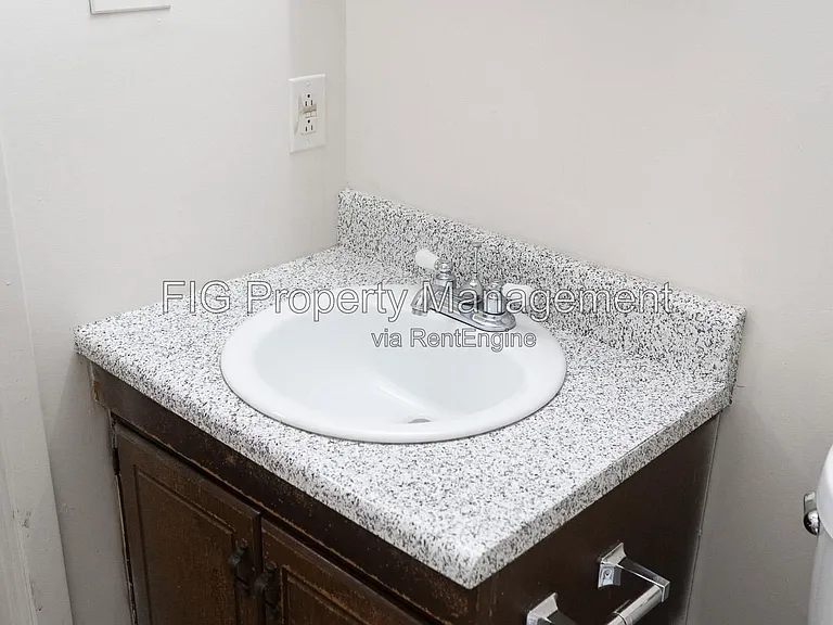706 E Inskip Dr #12 — Photo 7