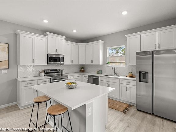 5th image of 7062 San Bruno Dr