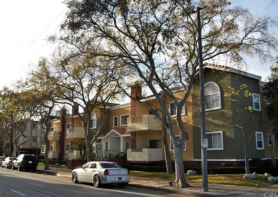 2nd image of 1215 E San Antonio Dr APT 105