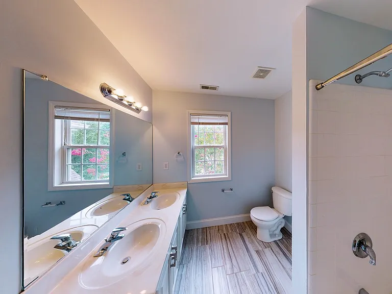 425 New Parkside Dr — Photo 47