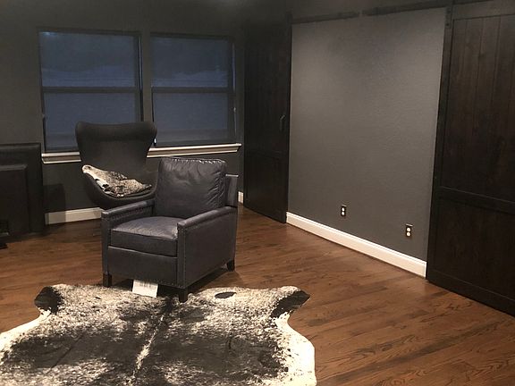 Media room w/ barn doors