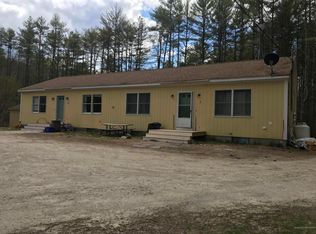 75 Mill St, Raymond, ME 04071