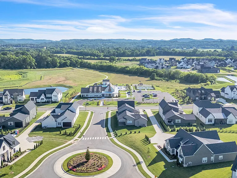 8420 Ashbury Ct — Photo 38