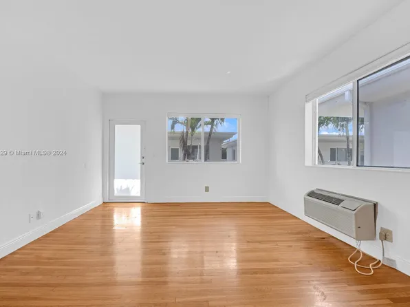 320 86th St APT 10, Miami Beach, FL 33141