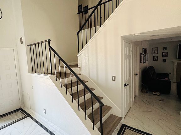 5th image of 13661 Kings Canyon Ct #1
