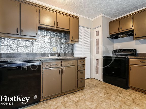 4th image of 1859 Keystone Lakes Dr