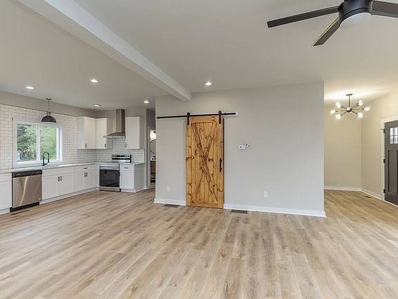 5th image of 436 Bowdon St
