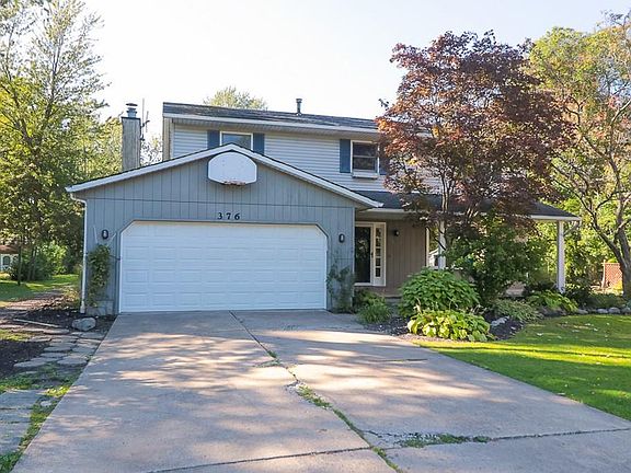 2nd image of 376 Buckeye Dr