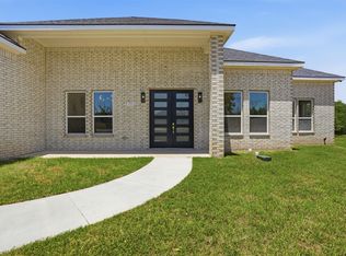 2304 Candlestick Dr, Granbury, TX 76049