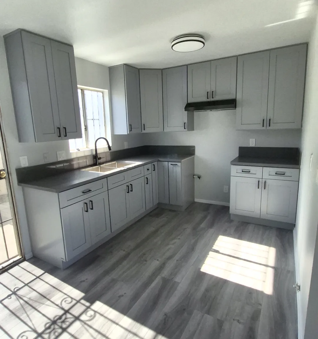 2 bed, 1.5 bath, $3,050 — Photo 2