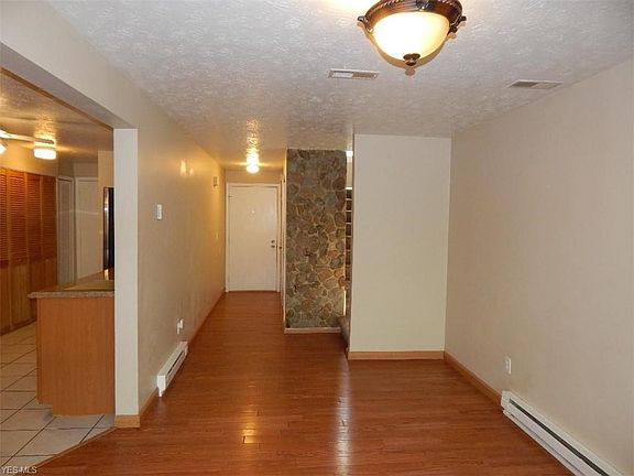 2nd image of 6344 Forest Park Dr