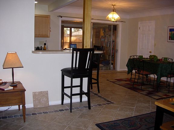 Breakfast bar