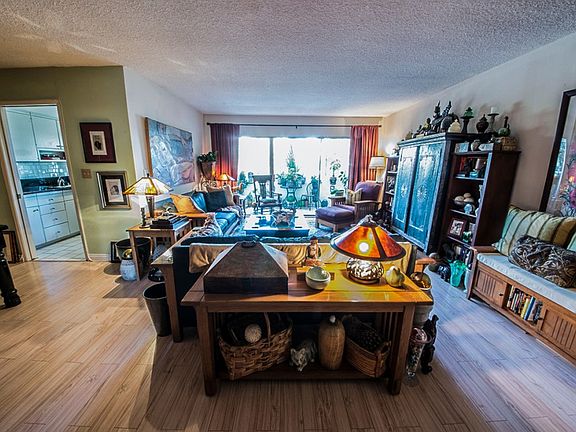 2nd image of 6225 Coldwater Canyon Ave Unit 205