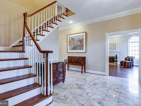 5th image of 10602 Allenwood Ln