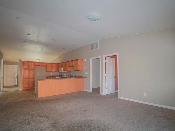 Living Room / Kitchen Combo
