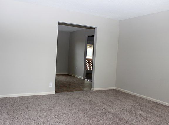 5th image of 2569 Andorra Dr