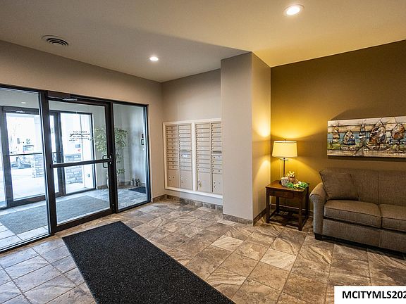 4th image of 809 7th Ave N APT 102