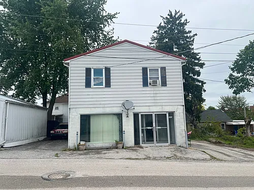 463 E Market Ave Photo 1