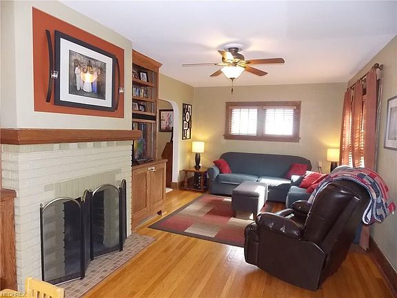 2nd image of 1740 24th St