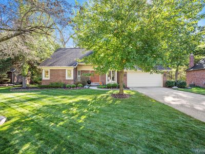 713 River Bend Dr, Rochester Hills, MI, 48307