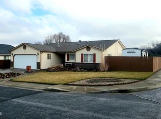 2710 W King Ct, Yakima, WA