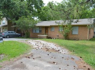 521 Maple St, Commerce, TX 75428