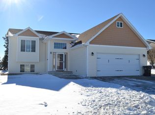 1303 8th St SW, Jamestown, ND 58401