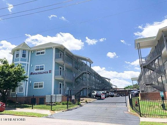 3rd image of 1616 Queen Anne Way