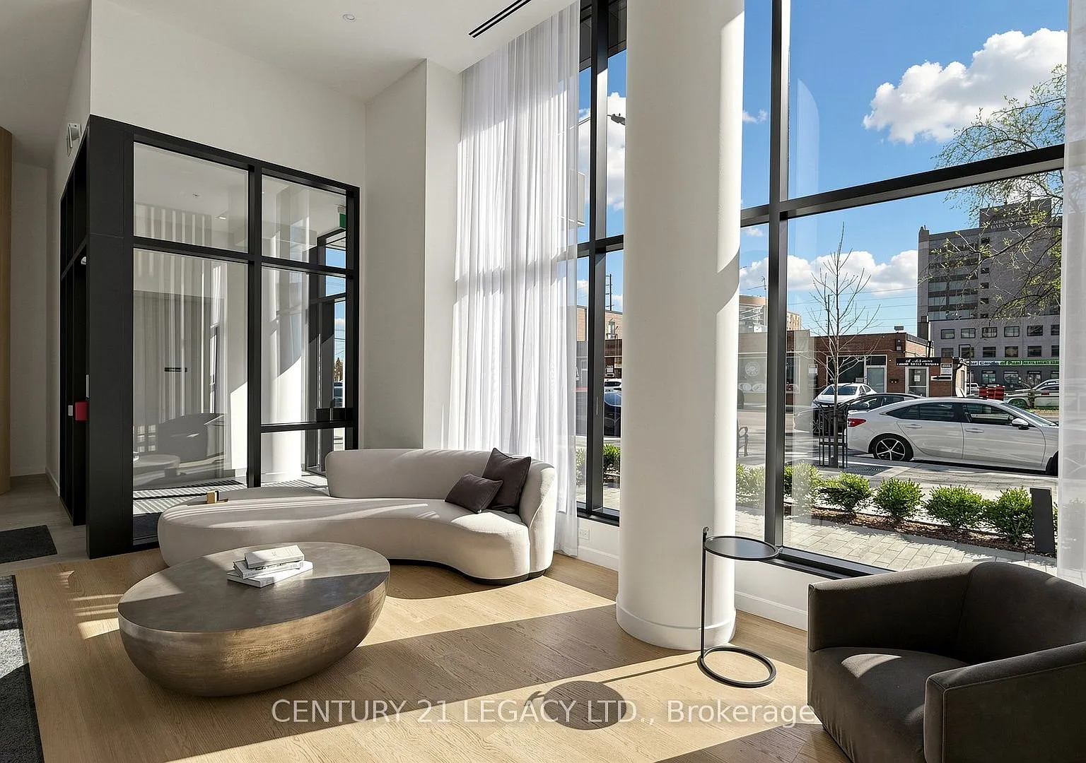 3 bed, $2,600 — Photo 4