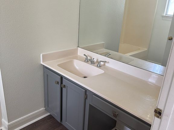 Master vanity