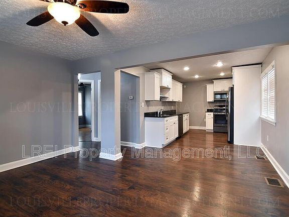 3rd image of 10815 Alberta Dr