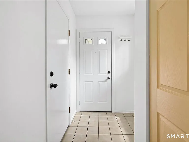 60 Coleman St #A8 — Photo 5