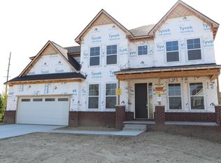 24243 Bay Laurel Ln, South Lyon, MI 48178