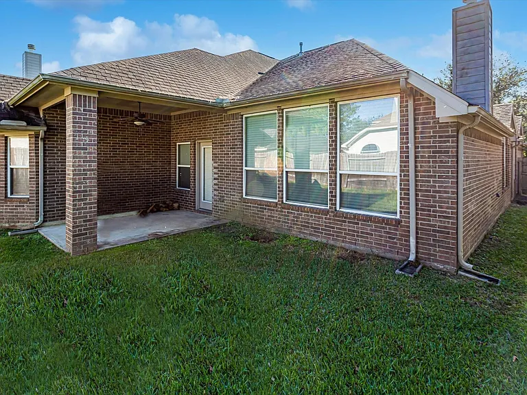 14322 Baron Creek Ln — Photo 20