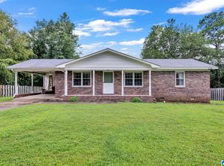 5 Crestwood Dr, Oneonta, AL 35121