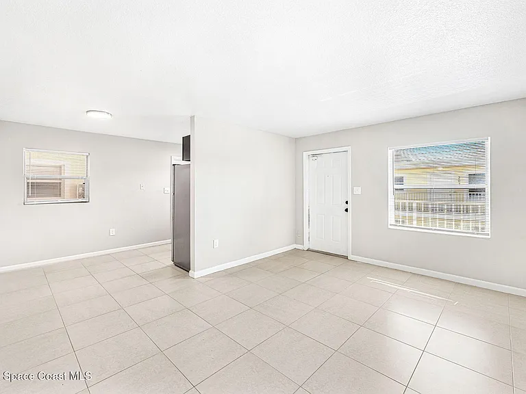 130 Roosevelt Ave #204 — Photo 7