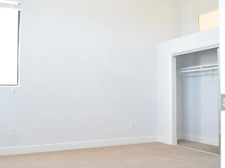 2491 Purdue Ave #201 — Photo 27