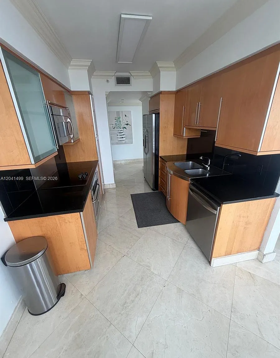 6365 Collins Ave # 1707, Miami Beach FL 33141 #1707 - Miami Beach — Photo 4