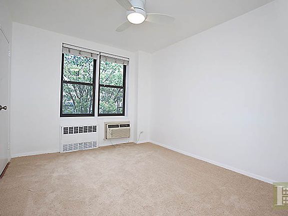 4th image of 211 E 18th St APT 4C