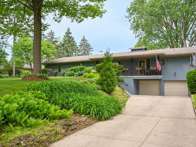 370 S Kenilworth Ave, Glen Ellyn, IL, 60137