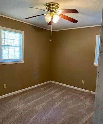 3rd image of 117 Pine Vista Cres