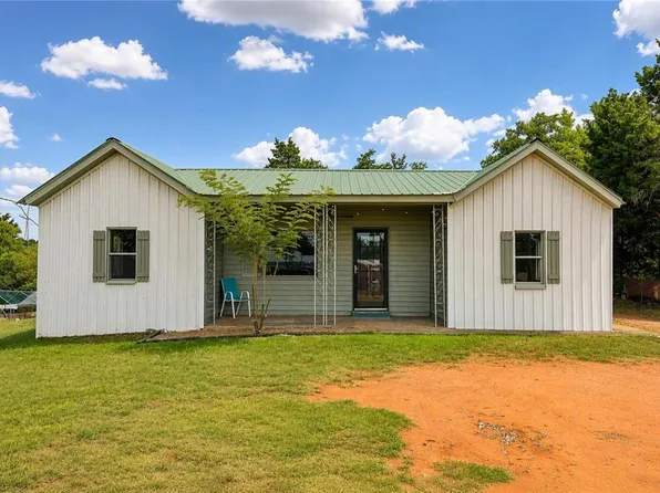 21201 E 6th St, Hinton, OK 73047