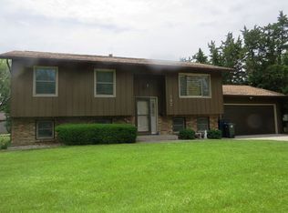 147 Haines Ave, Waterloo, IA 50701