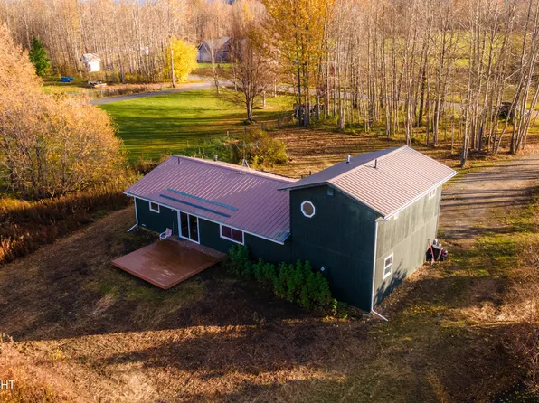 14501 E Grover Ln, Palmer, AK 99645